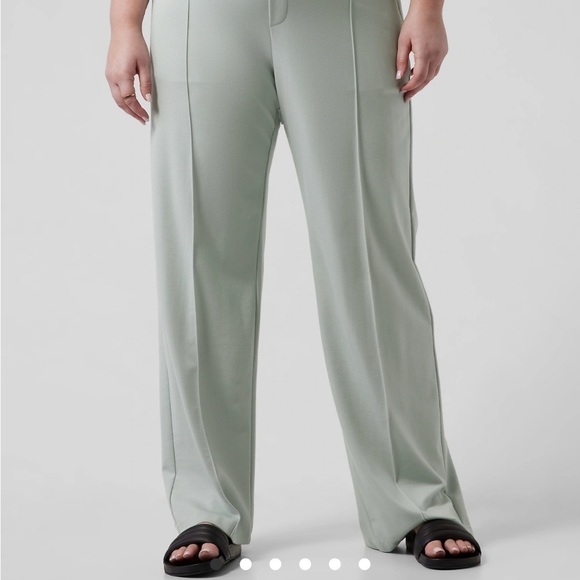 Athleta Eastbound Wide Pant Coast Grey Commuting Travel Work Spandex Sz 18 - Picture 2 of 12